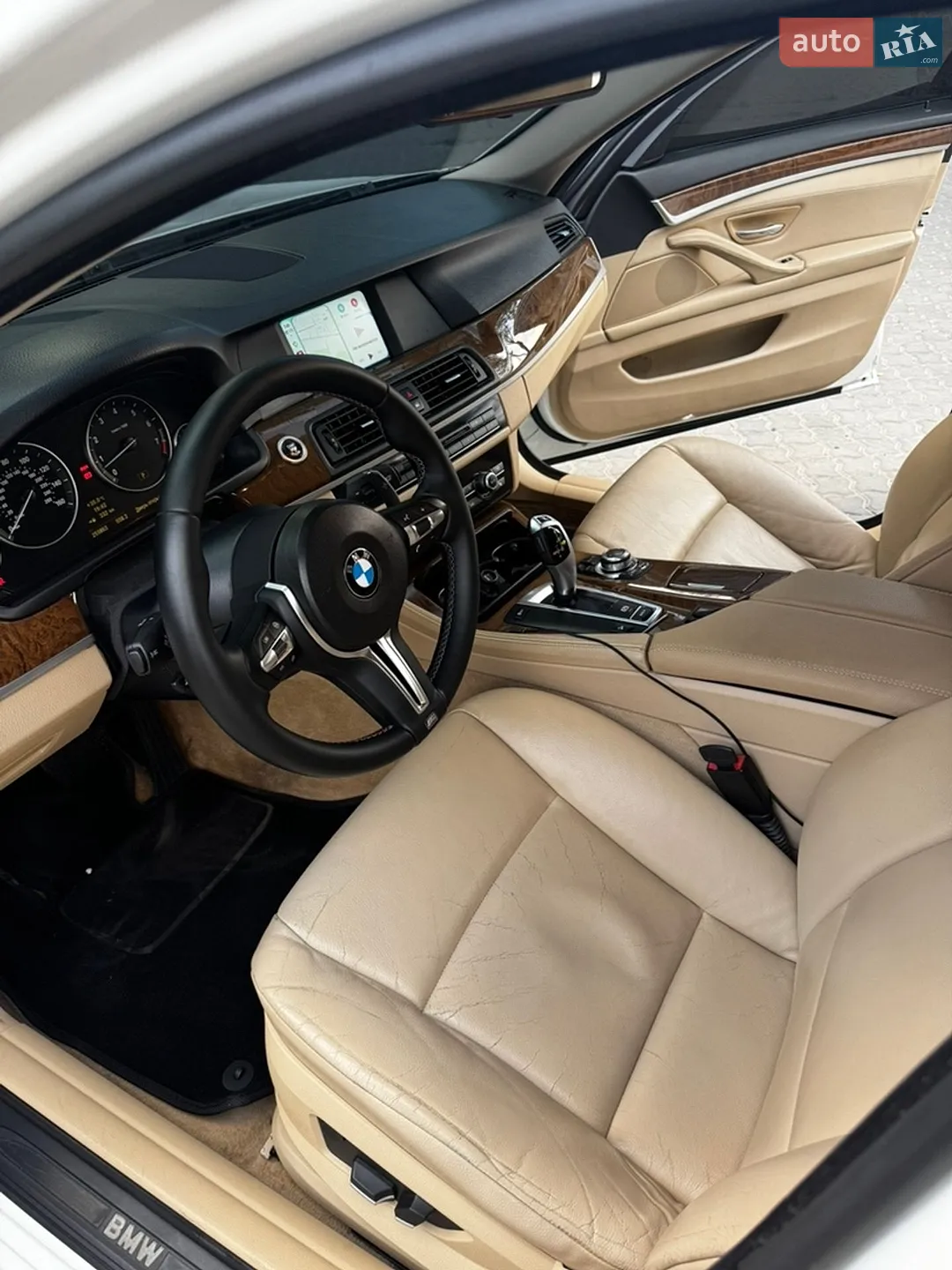 2010 BMW 5er - мініатюра 10