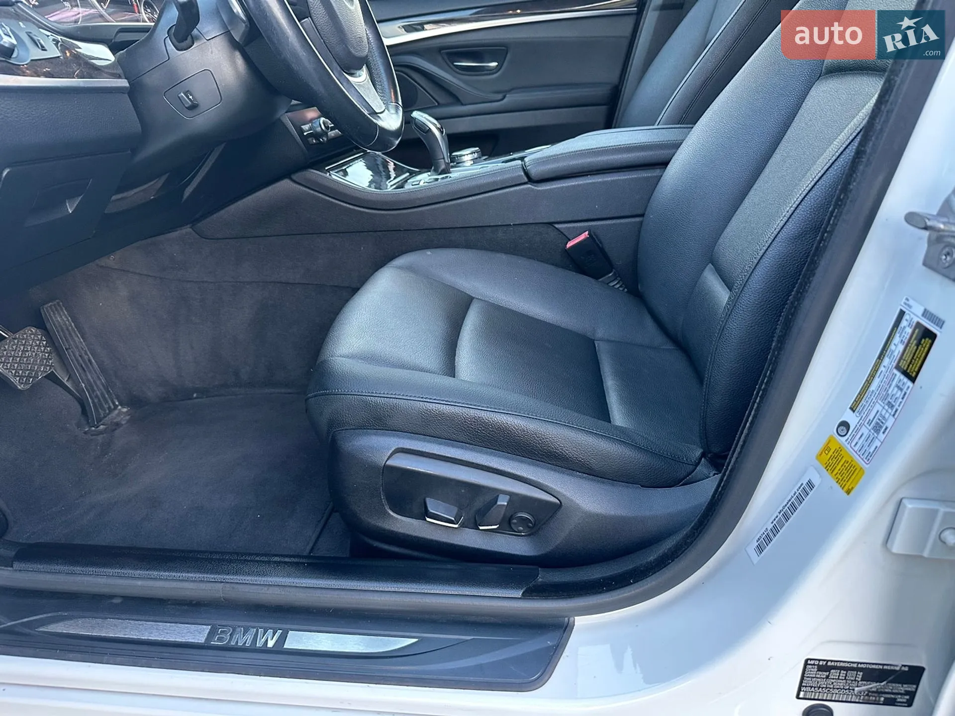 2016 BMW 5er - мініатюра 19