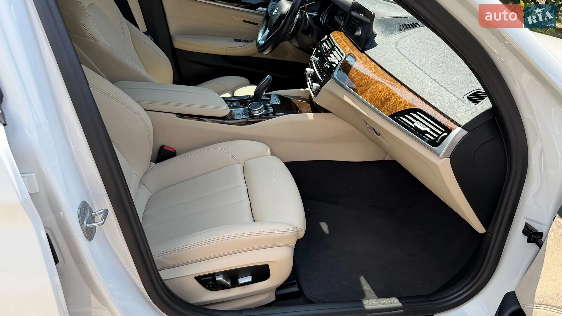 2017 BMW 5er - мініатюра 29