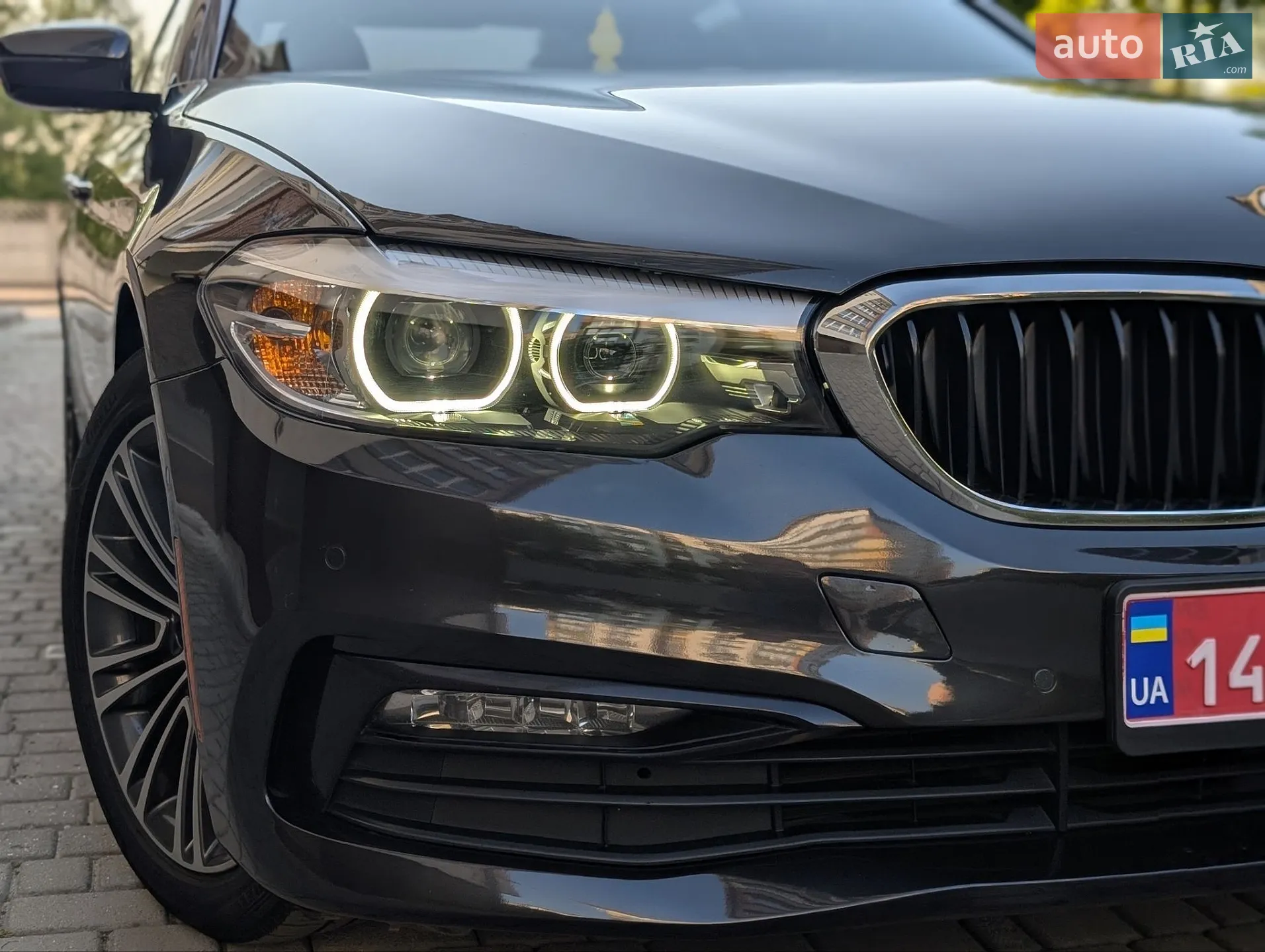 BMW 5 Series 2017 VIN WBAJA5C35HG894016 фото оголошення 5 з 86