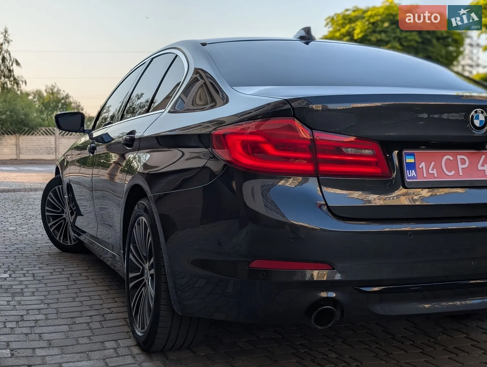 BMW 5 Series 2017 VIN WBAJA5C35HG894016 фото оголошення 26 з 86