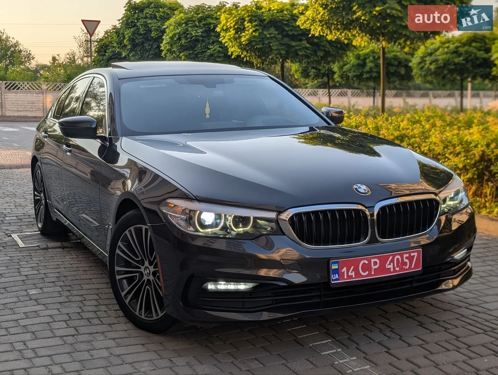BMW 5 Series 2017 VIN WBAJA5C35HG894016 фото оголошення 71 з 86