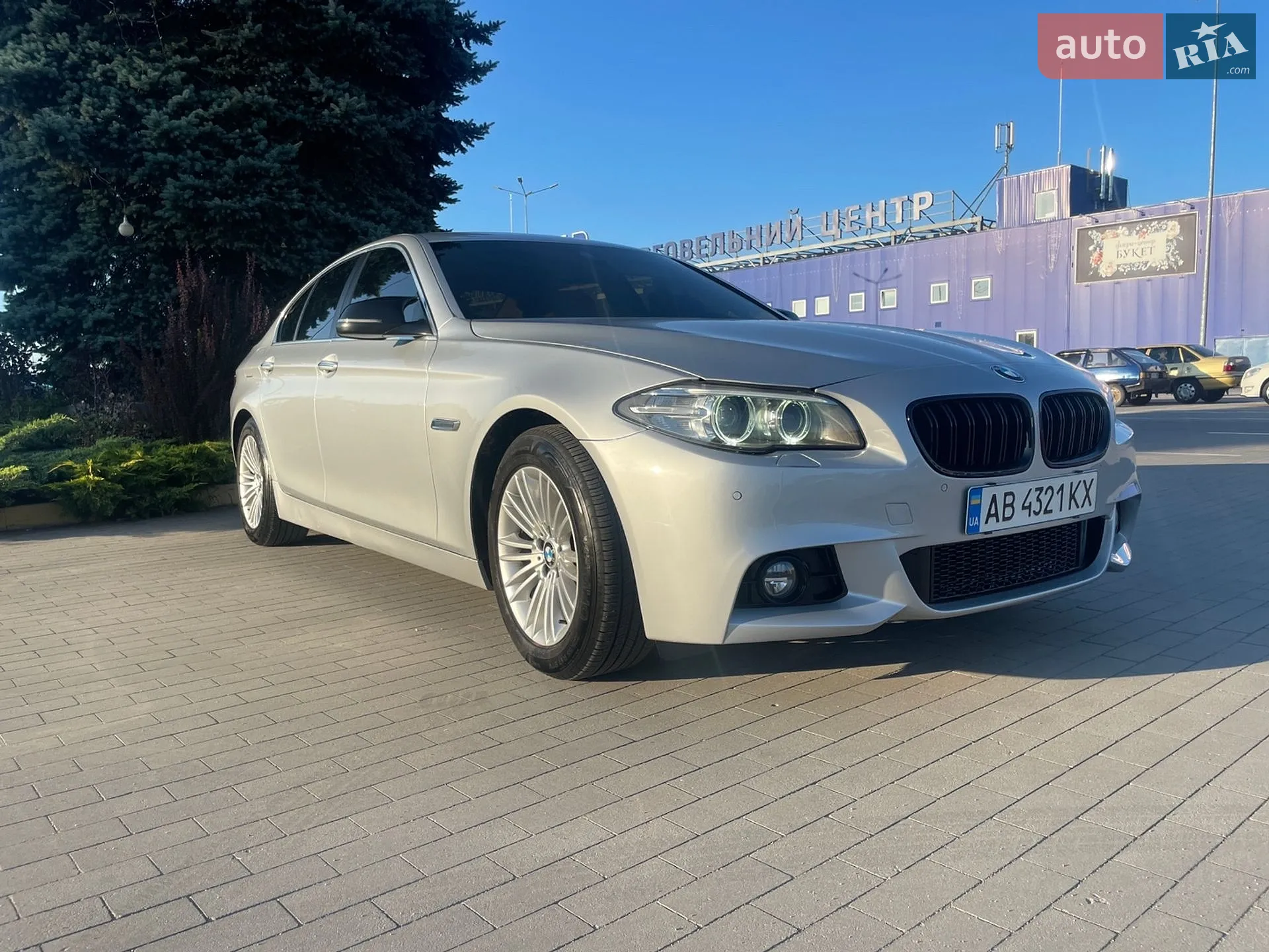 2013 BMW 5er - мініатюра 4