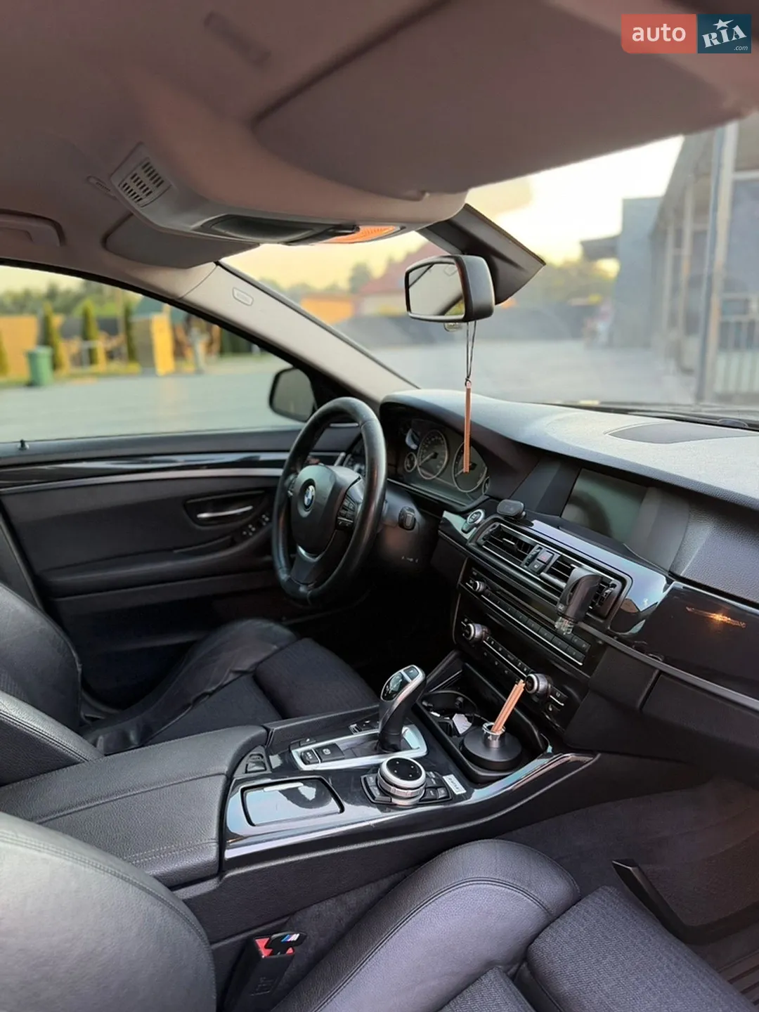 2012 BMW 5er - мініатюра 12