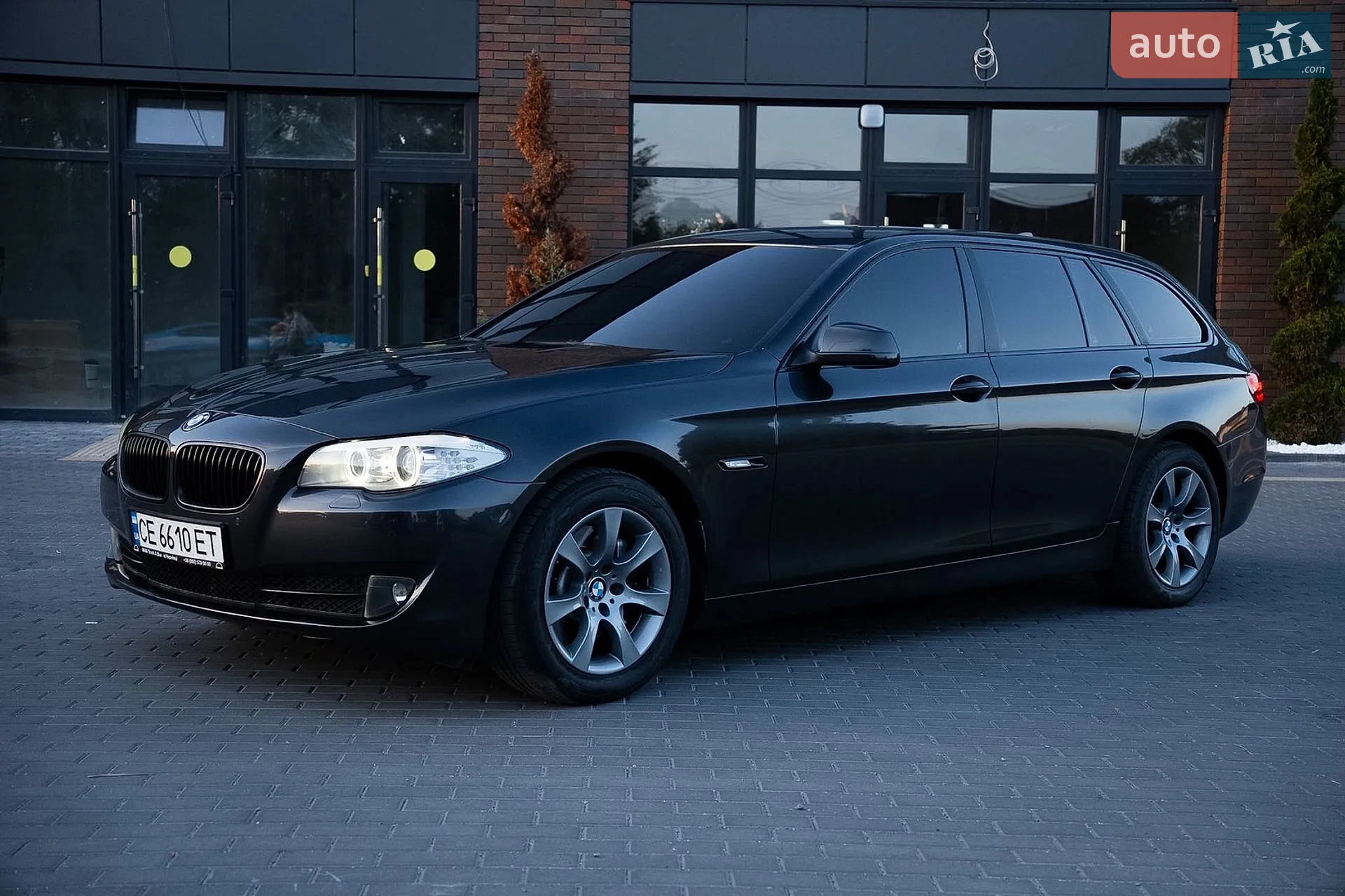 2010 BMW 5er - мініатюра 3