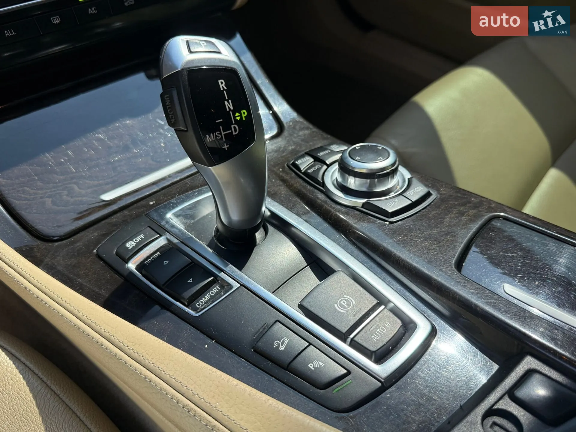 2013 BMW 5er - мініатюра 26