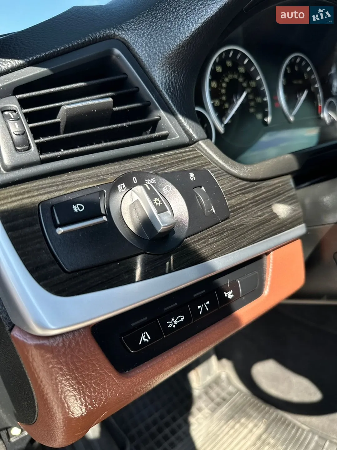 2013 BMW 5er - мініатюра 20