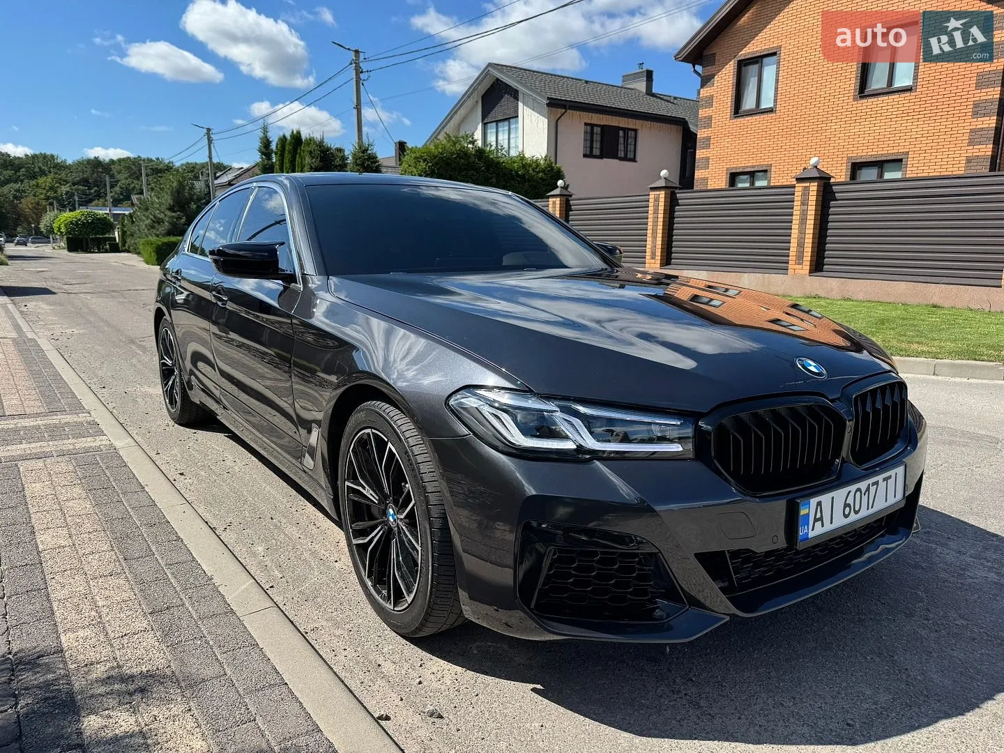 2019 BMW 5er - фото 1