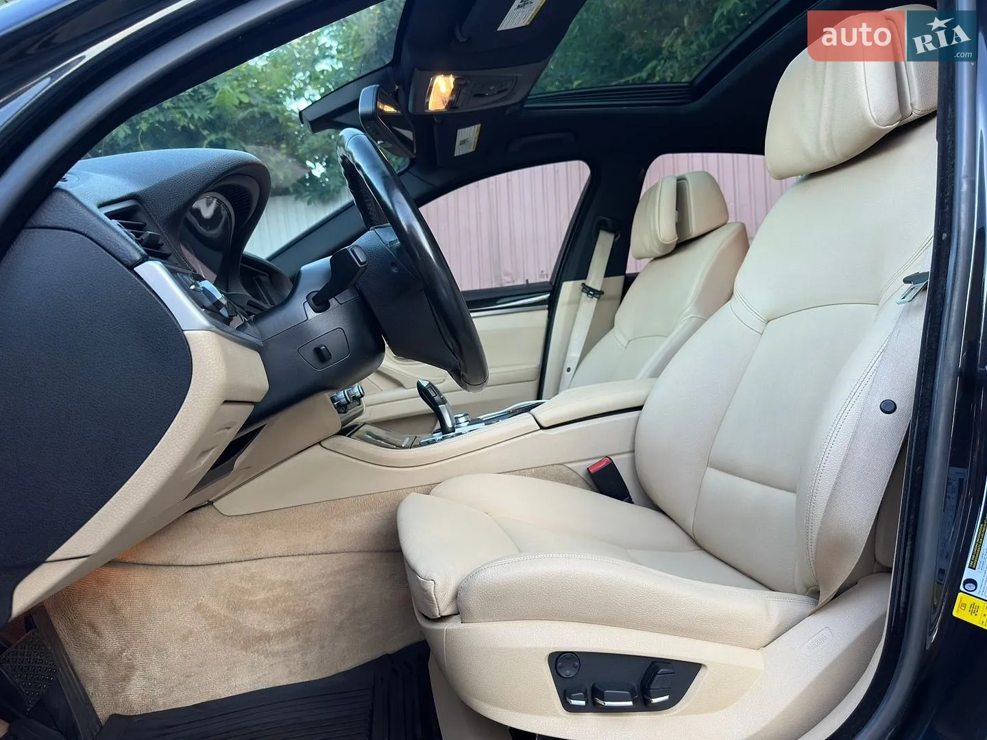 2012 BMW 5er - мініатюра 22