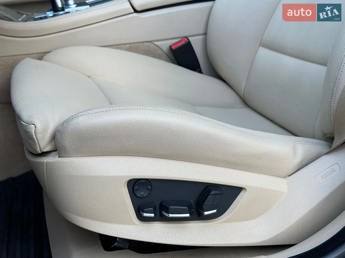 2012 BMW 5er - мініатюра 23