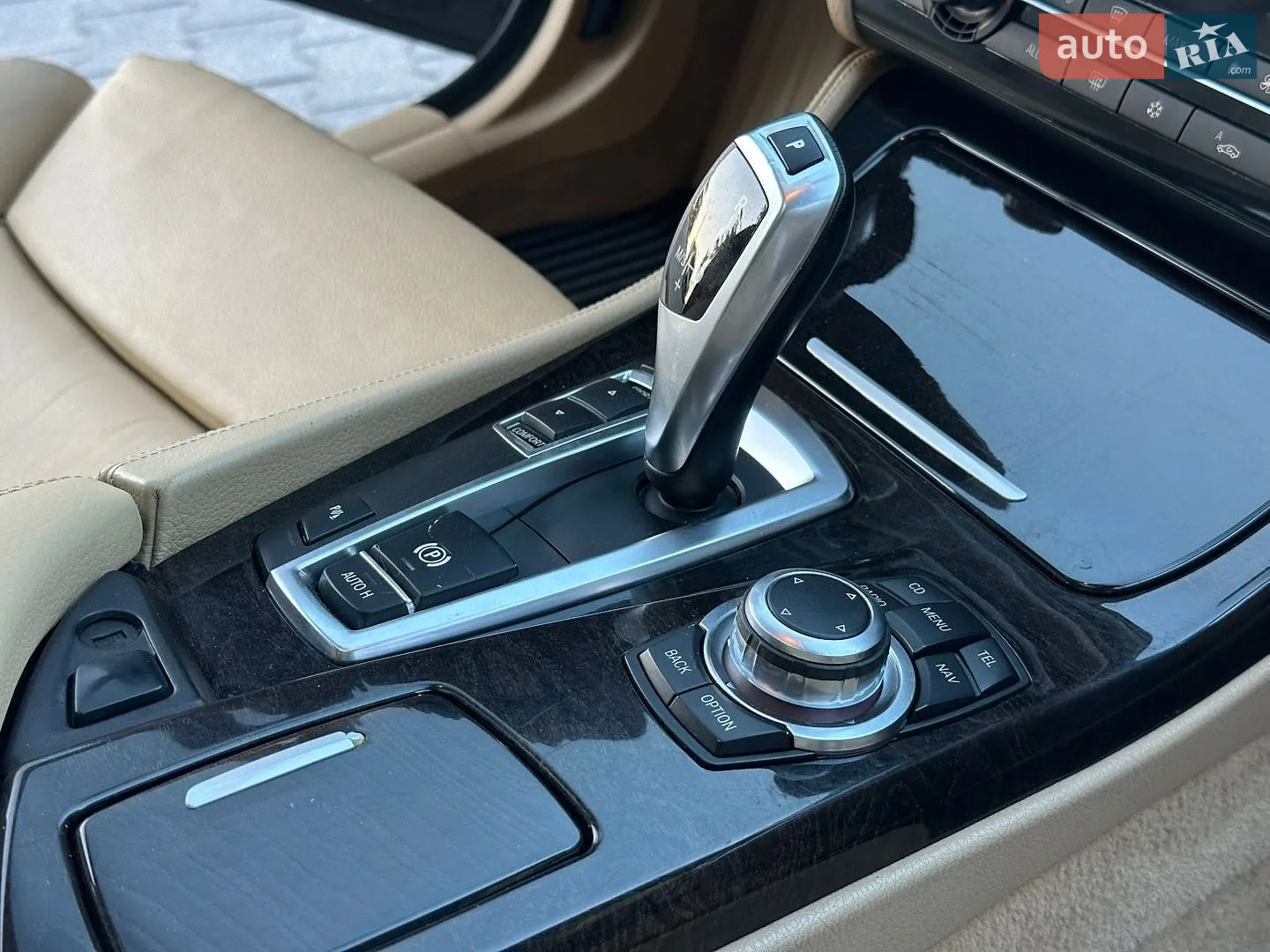 2012 BMW 5er - мініатюра 37