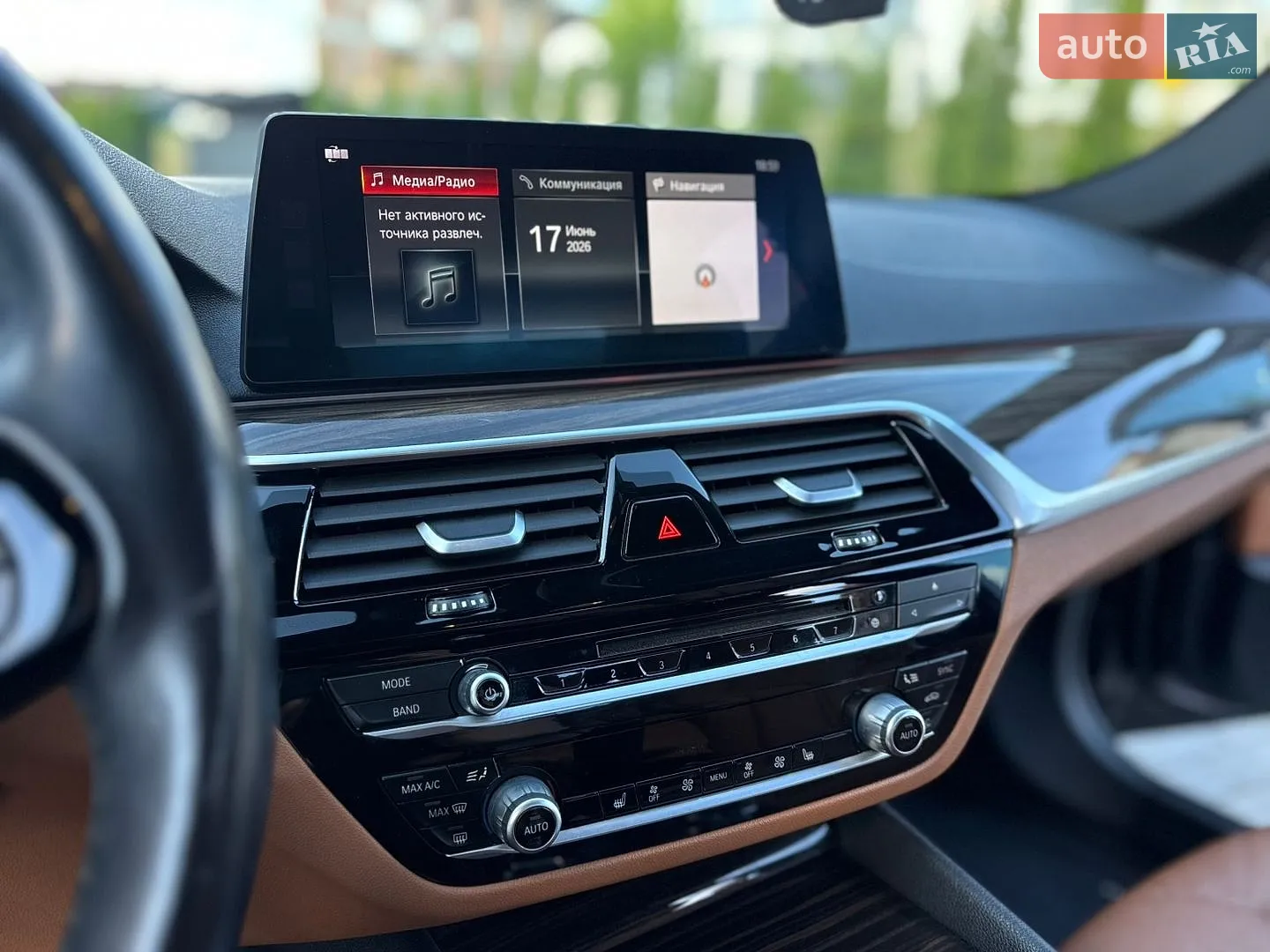 2017 BMW 5er - мініатюра 18