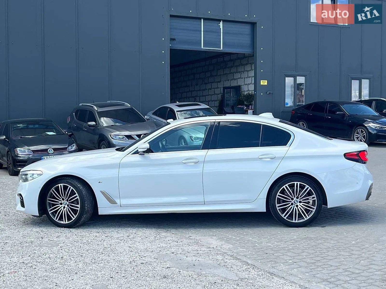 2020 BMW 5er - мініатюра 4