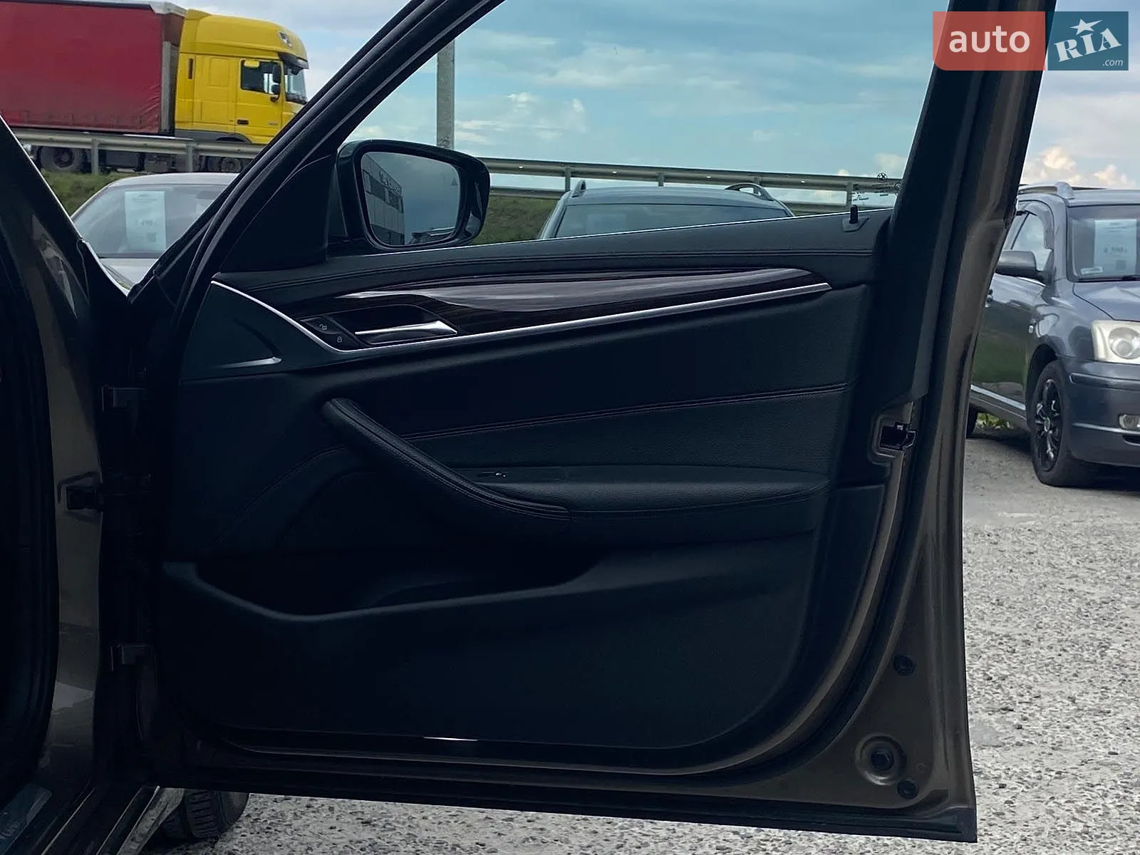 2017 BMW 5er - мініатюра 31
