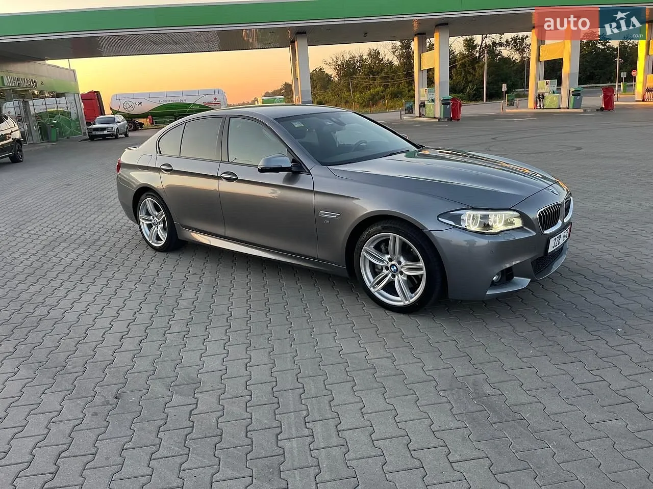 2016 BMW 5er - мініатюра 3