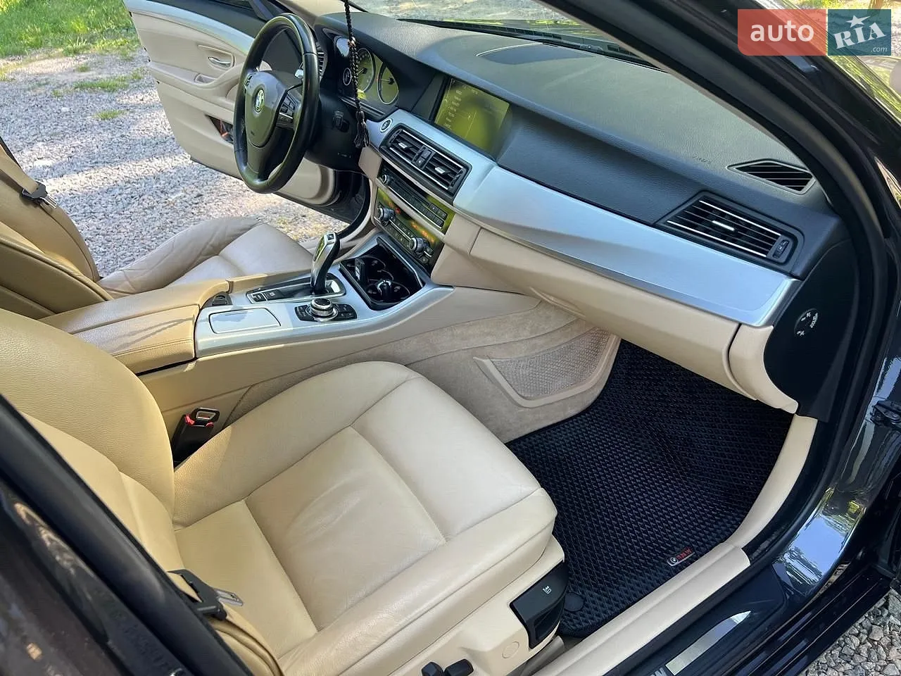 2010 BMW 5er - мініатюра 12