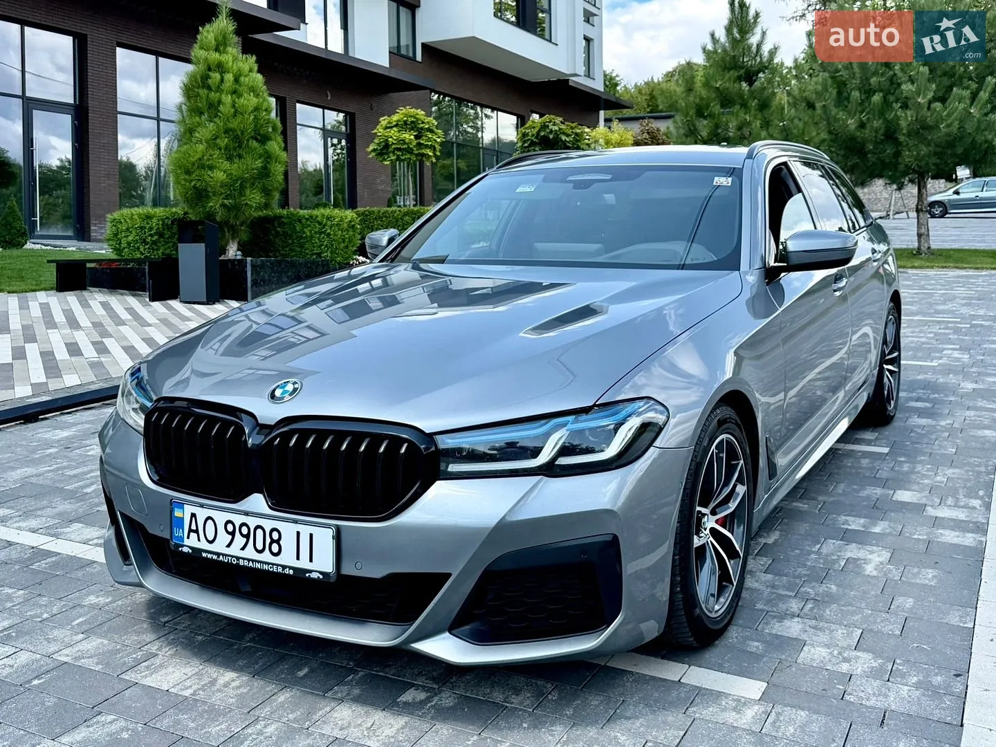 2023 BMW 5er - мініатюра 2