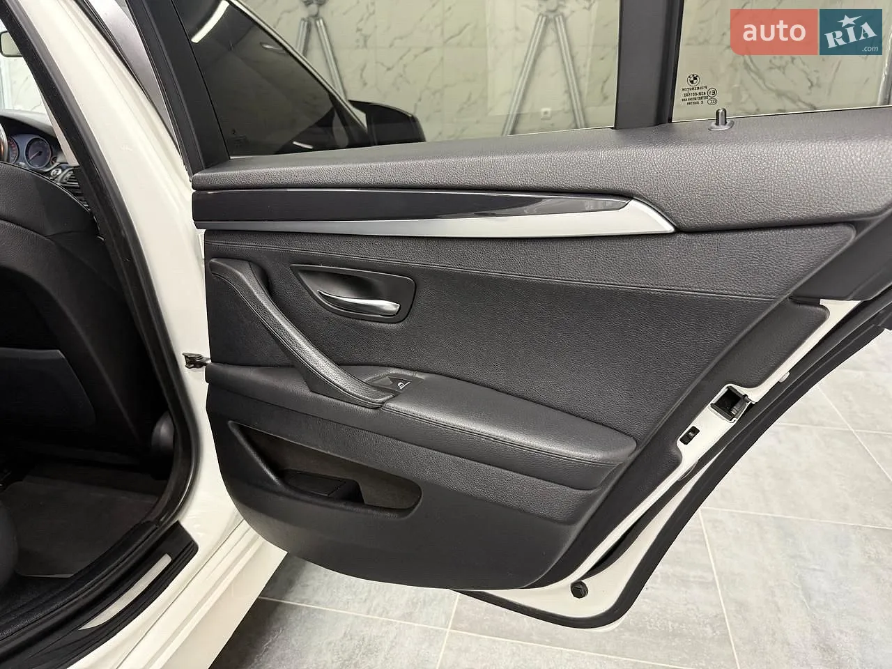 2012 BMW 5er - мініатюра 34