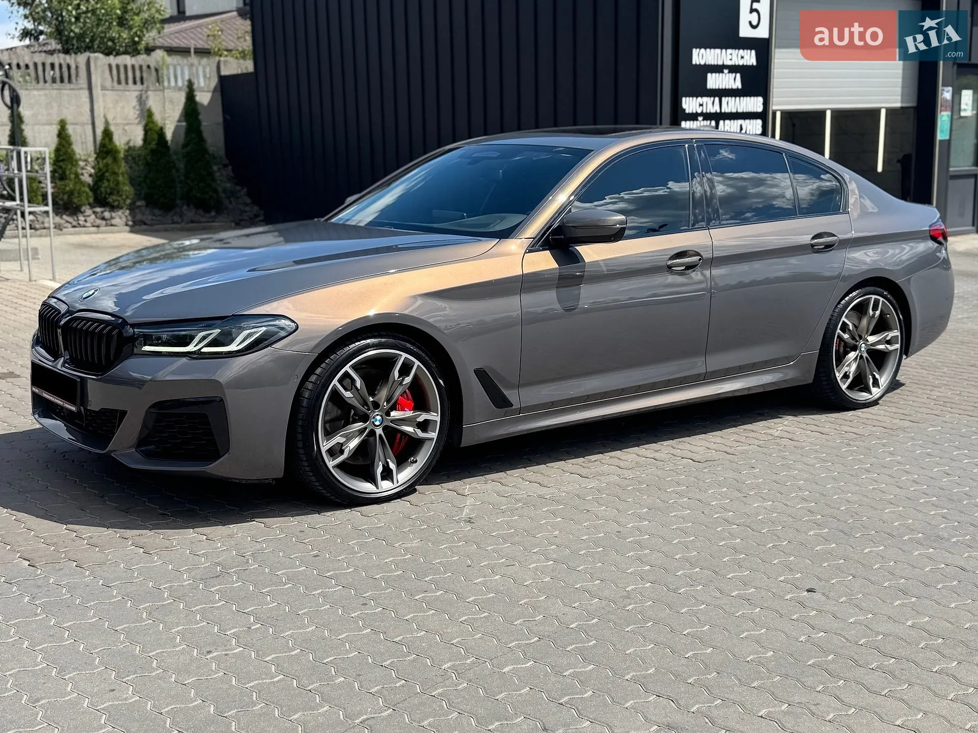 2021 BMW 5er - фото 1