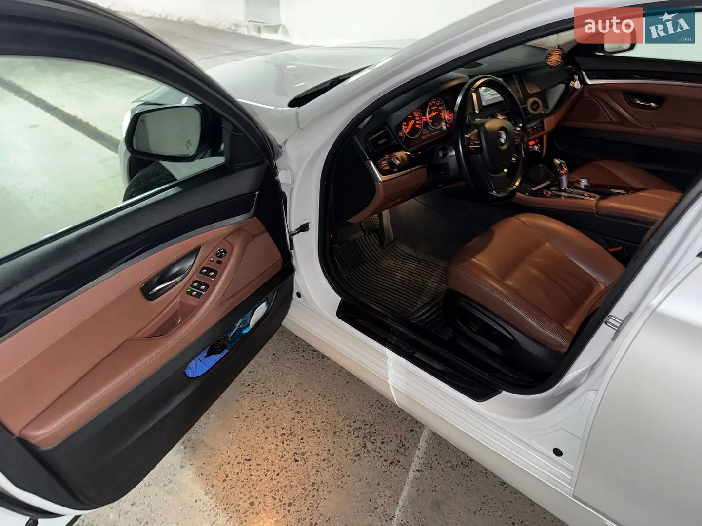2016 BMW 5er - мініатюра 13
