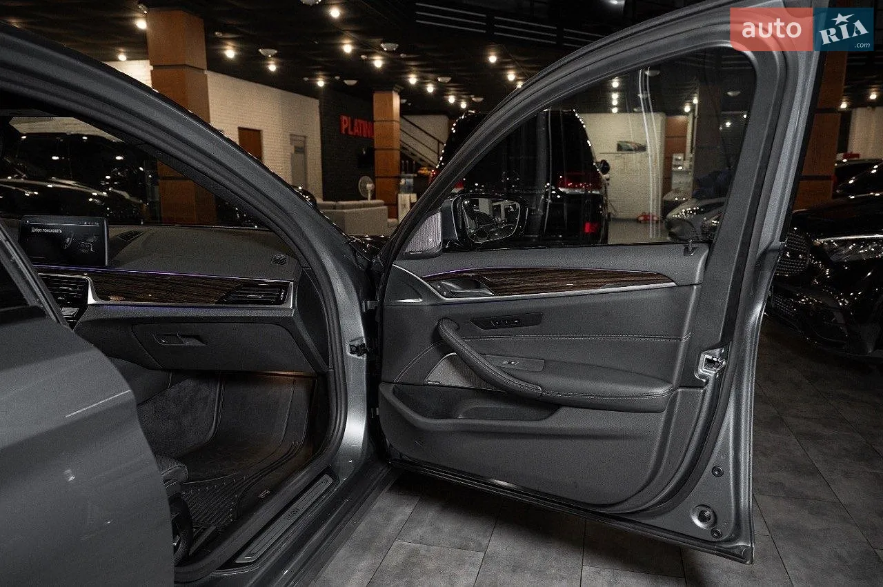 2020 BMW 5er - мініатюра 3