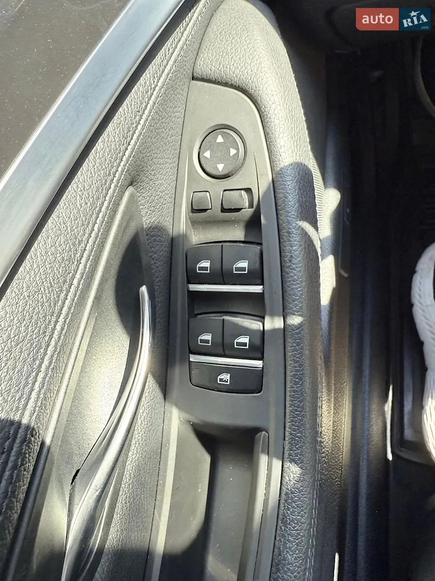 2013 BMW 5er - мініатюра 29