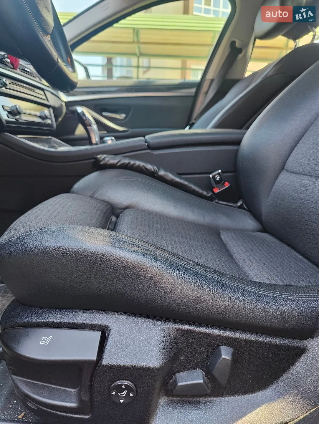 2011 BMW 5er - мініатюра 19