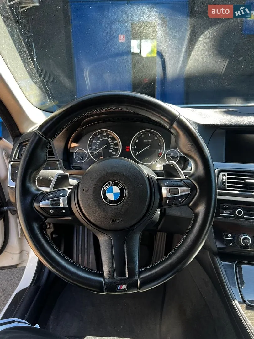 2011 BMW 5er - мініатюра 10