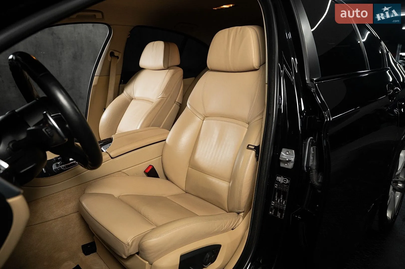 2013 BMW 5er - мініатюра 20