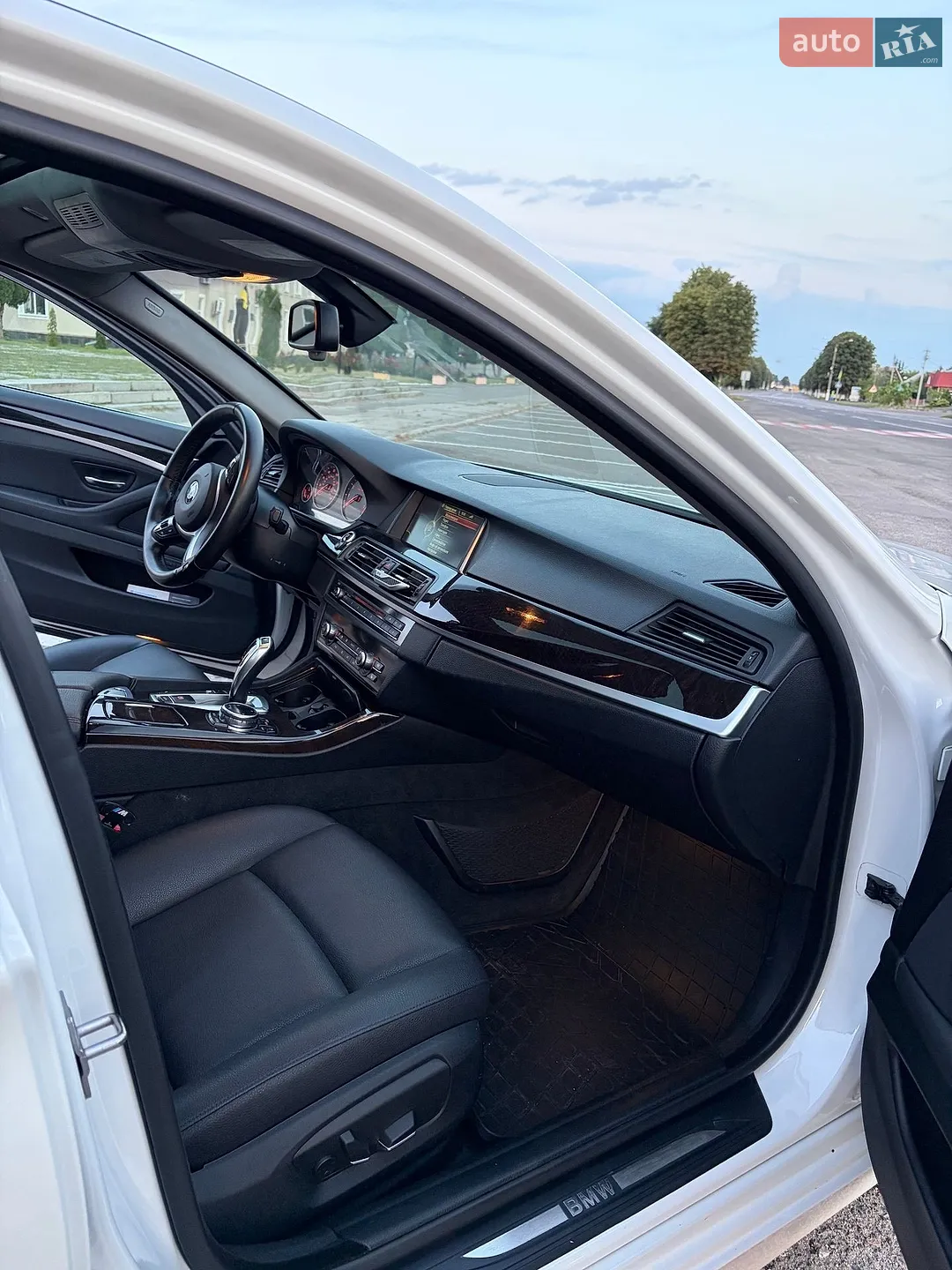 2013 BMW 5er - мініатюра 11