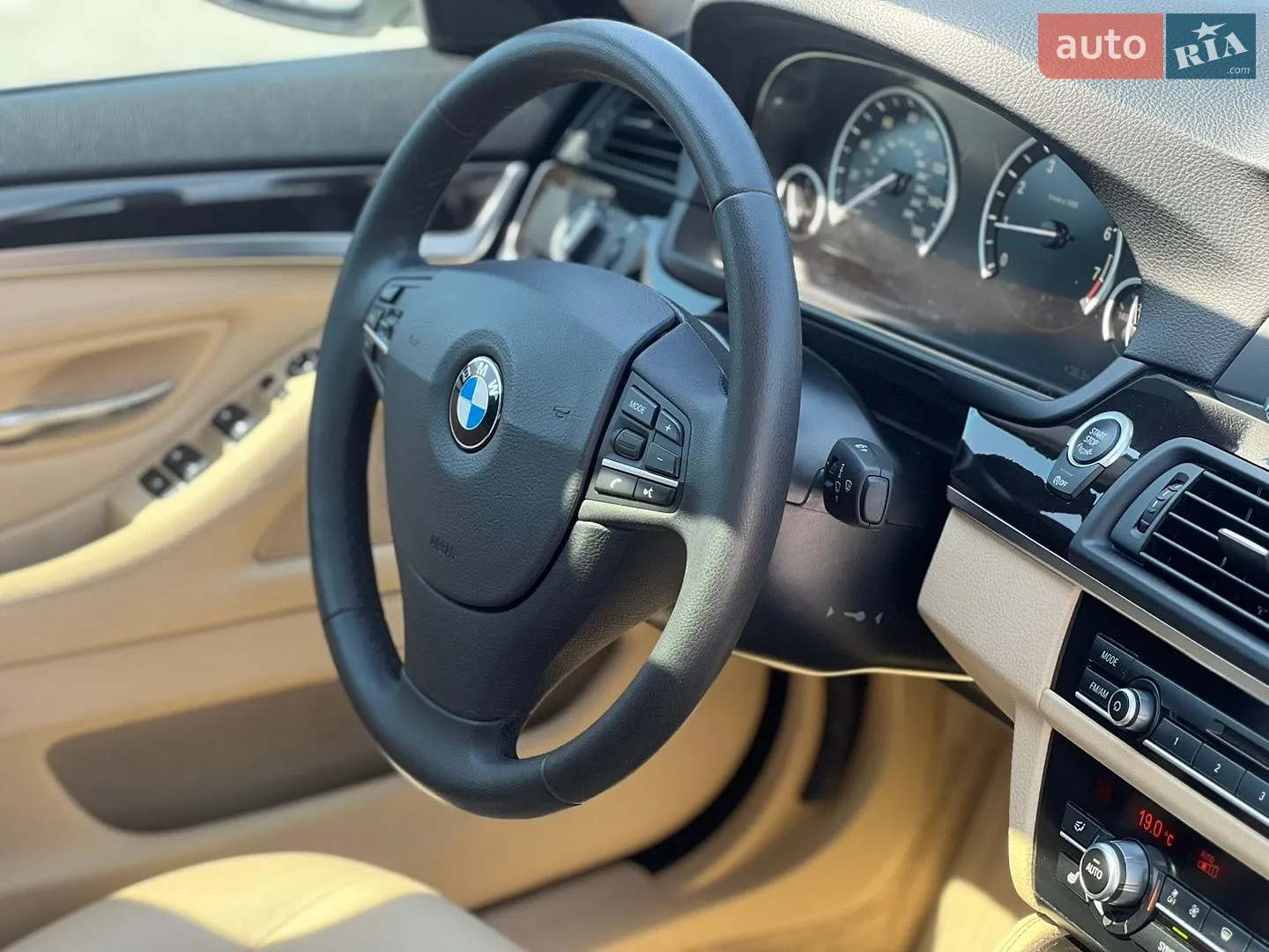 2014 BMW 5er - мініатюра 22