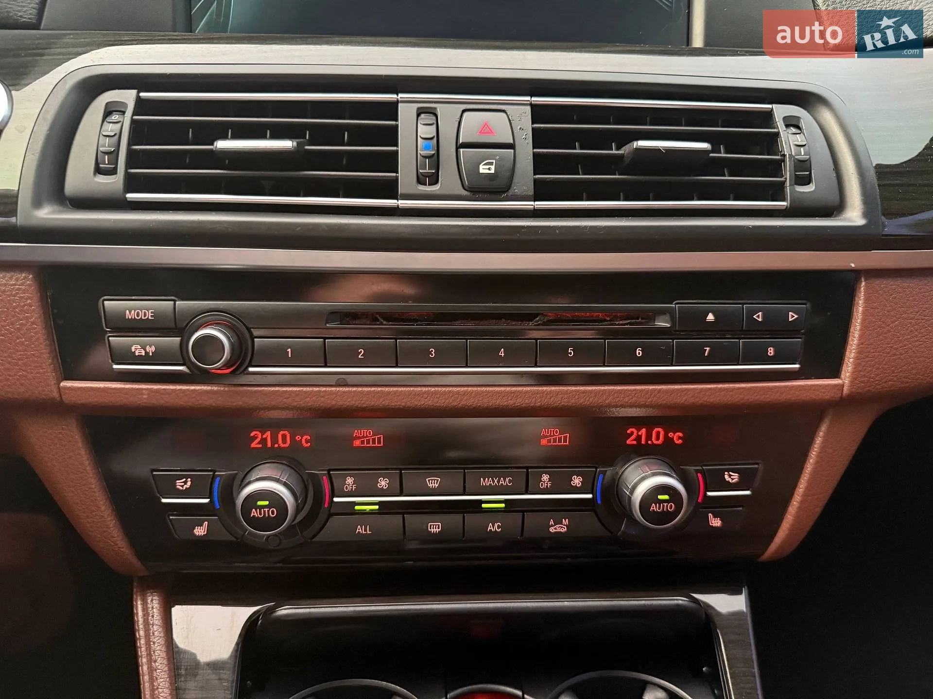 2012 BMW 5er - мініатюра 29