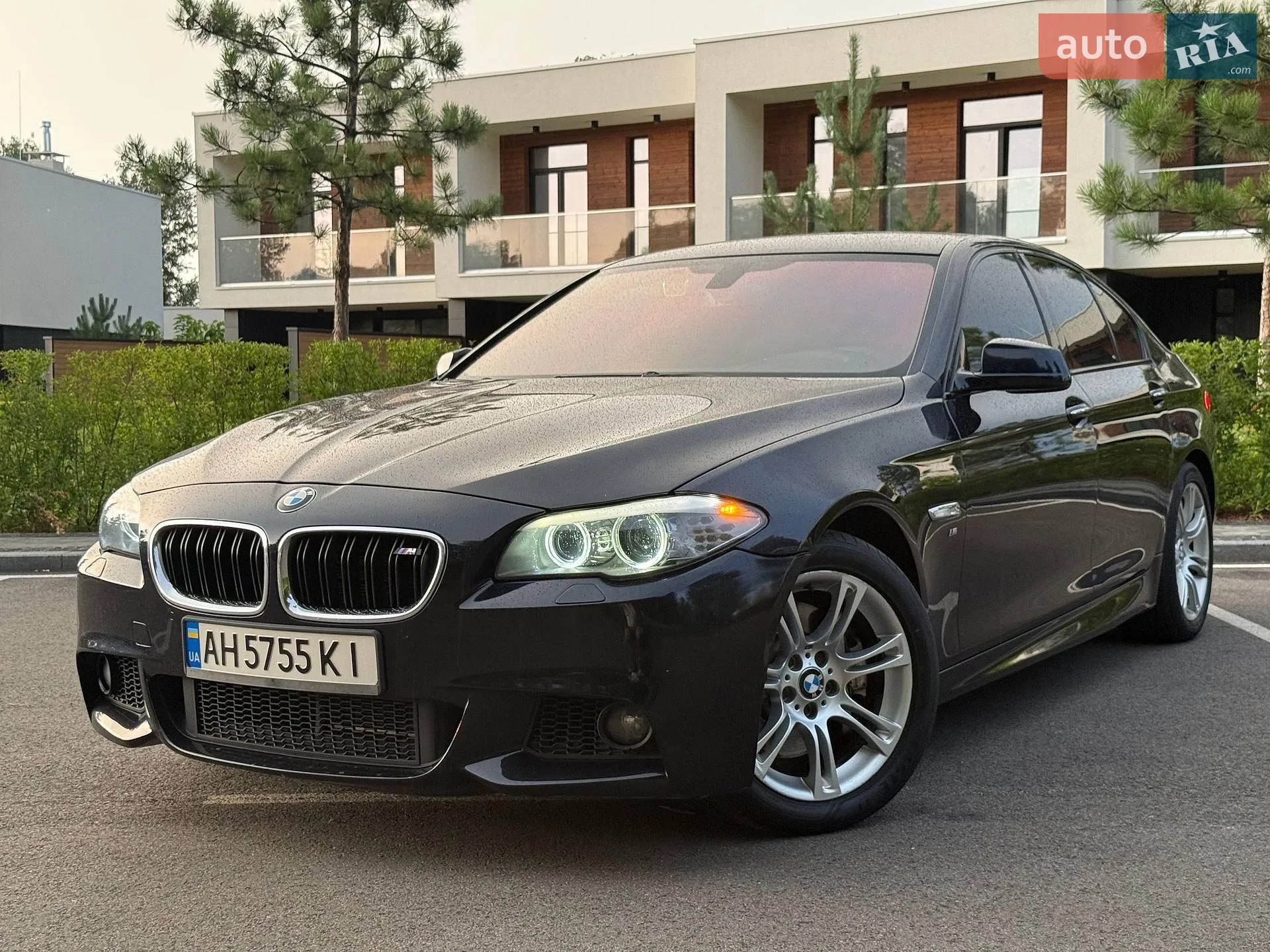 2012 BMW 5er - мініатюра 2