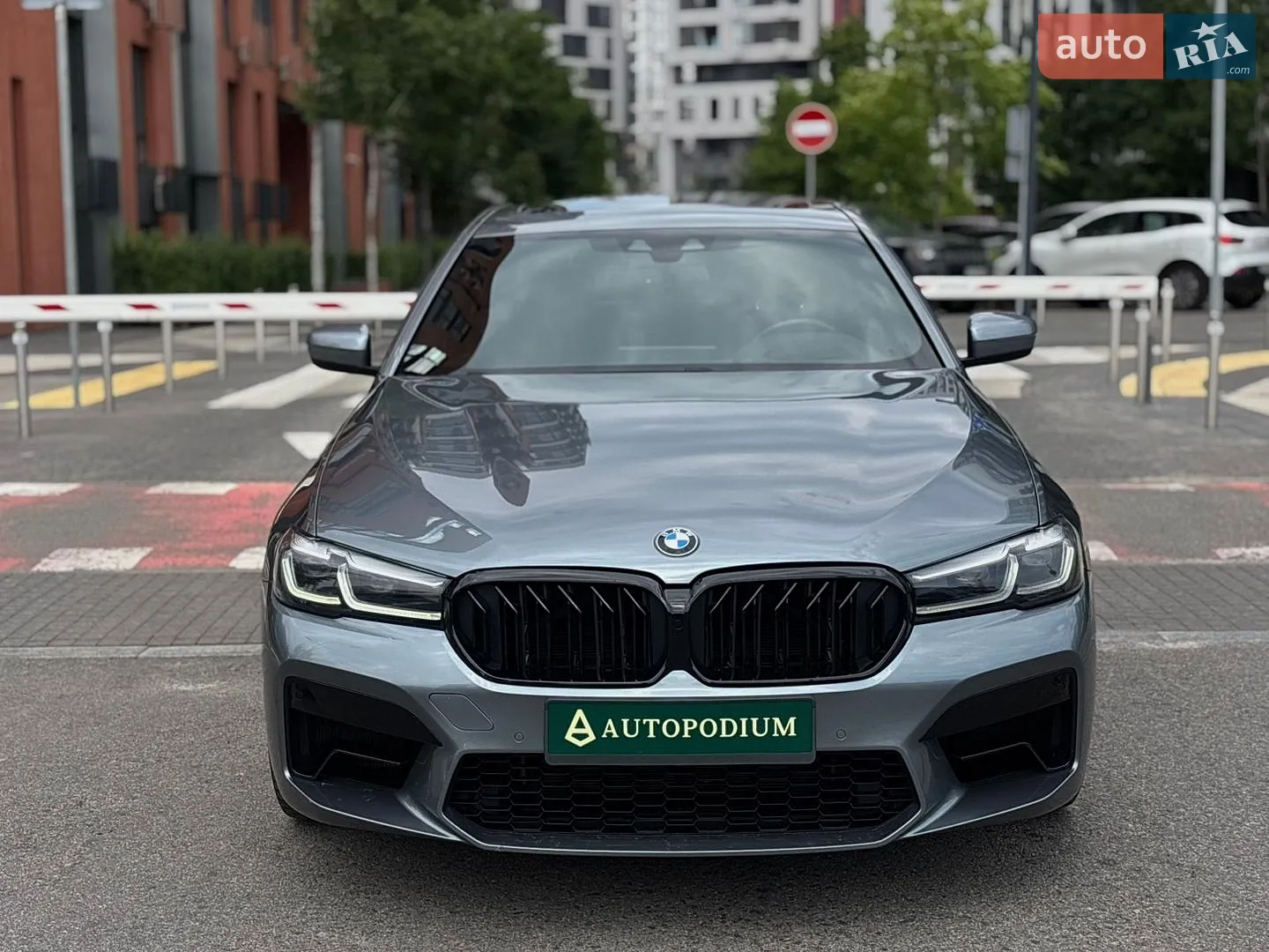 2019 BMW 5er - мініатюра 3