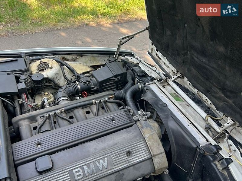 Седан BMW 5 Series 1994 в Кривом Роге