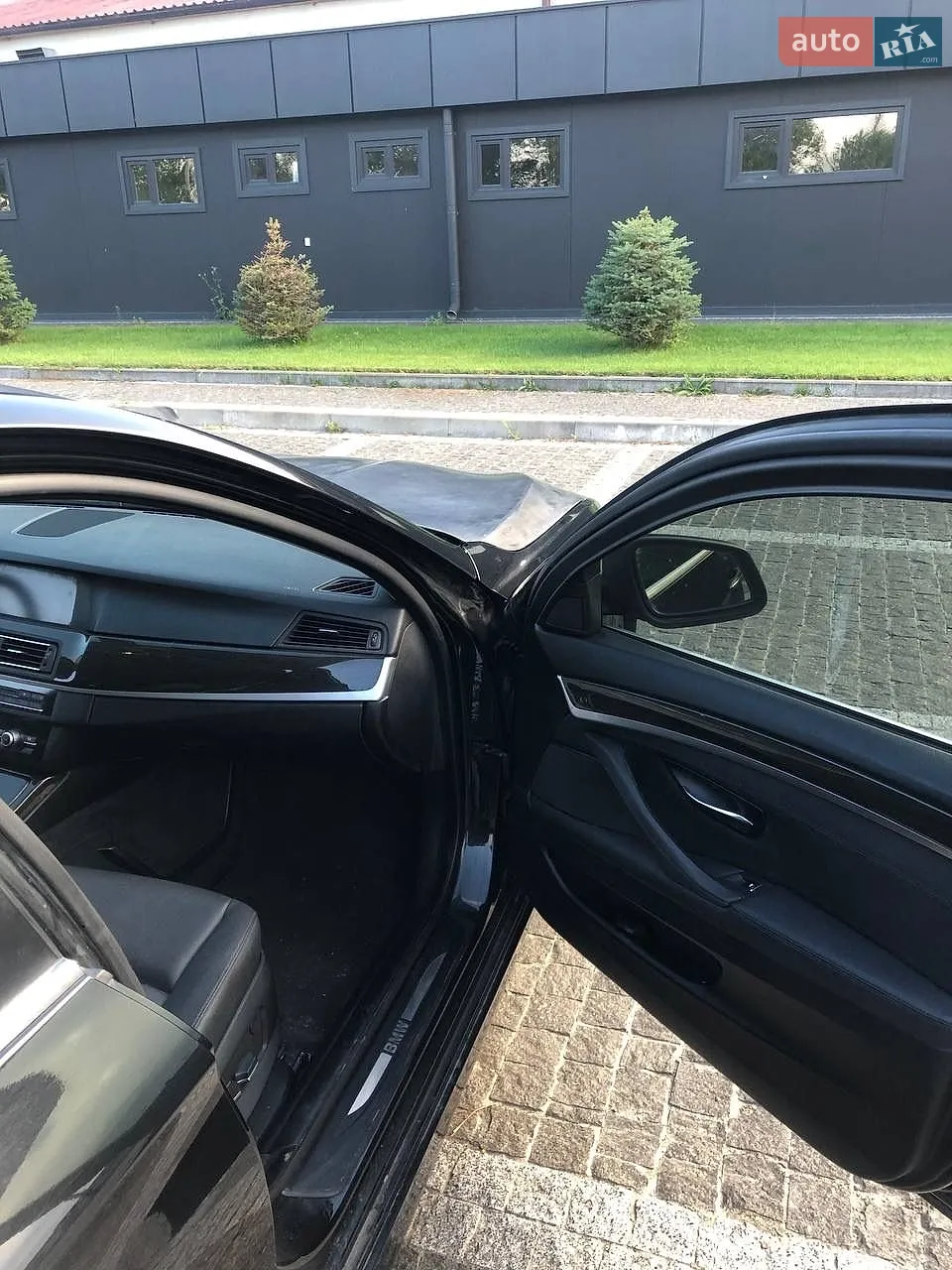 2011 BMW 5er - мініатюра 9