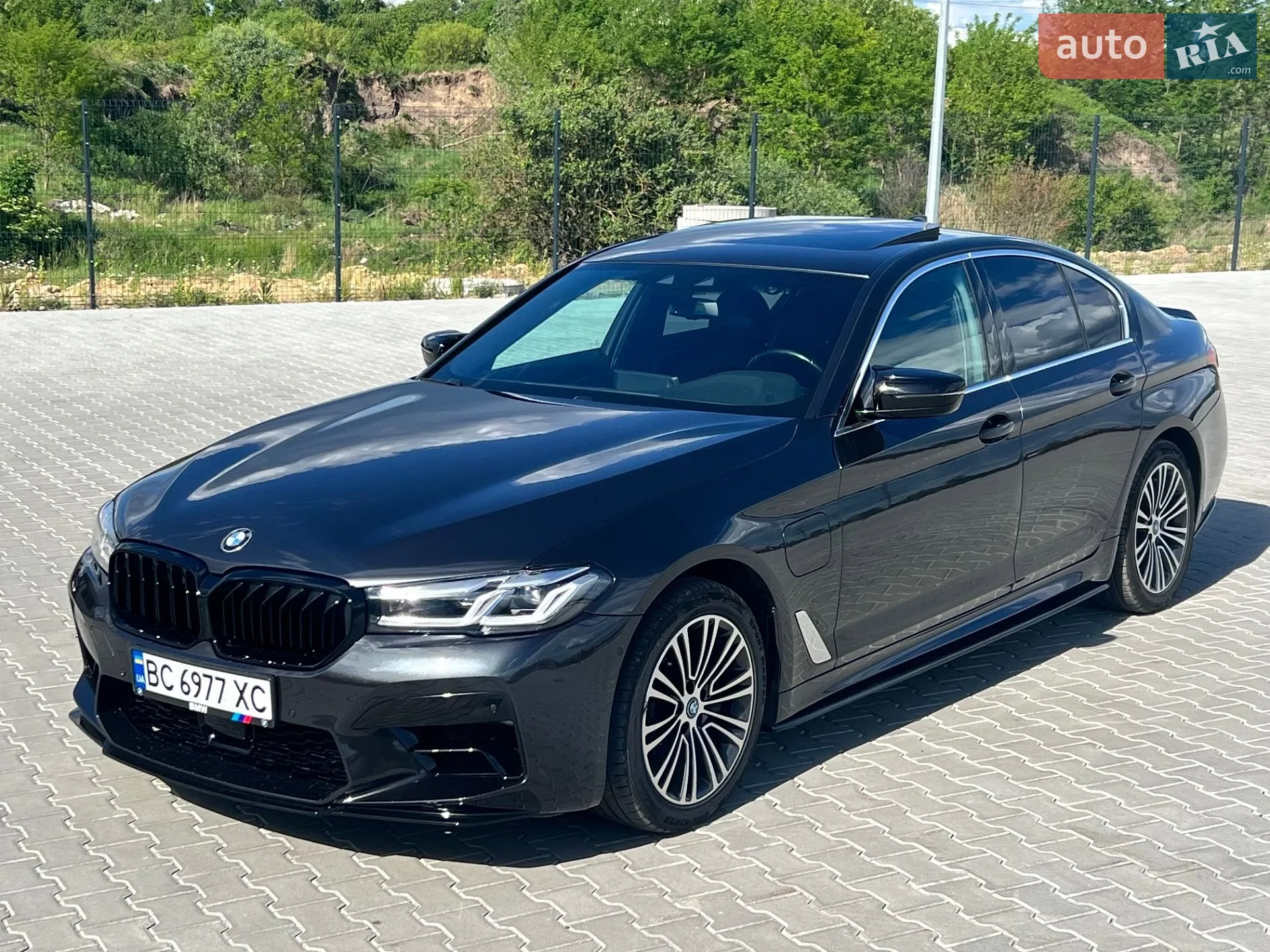 2018 BMW 5er - мініатюра 2
