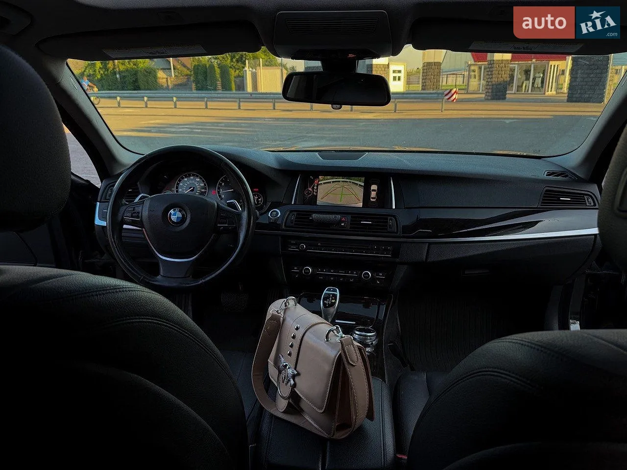 2016 BMW 5er - мініатюра 13