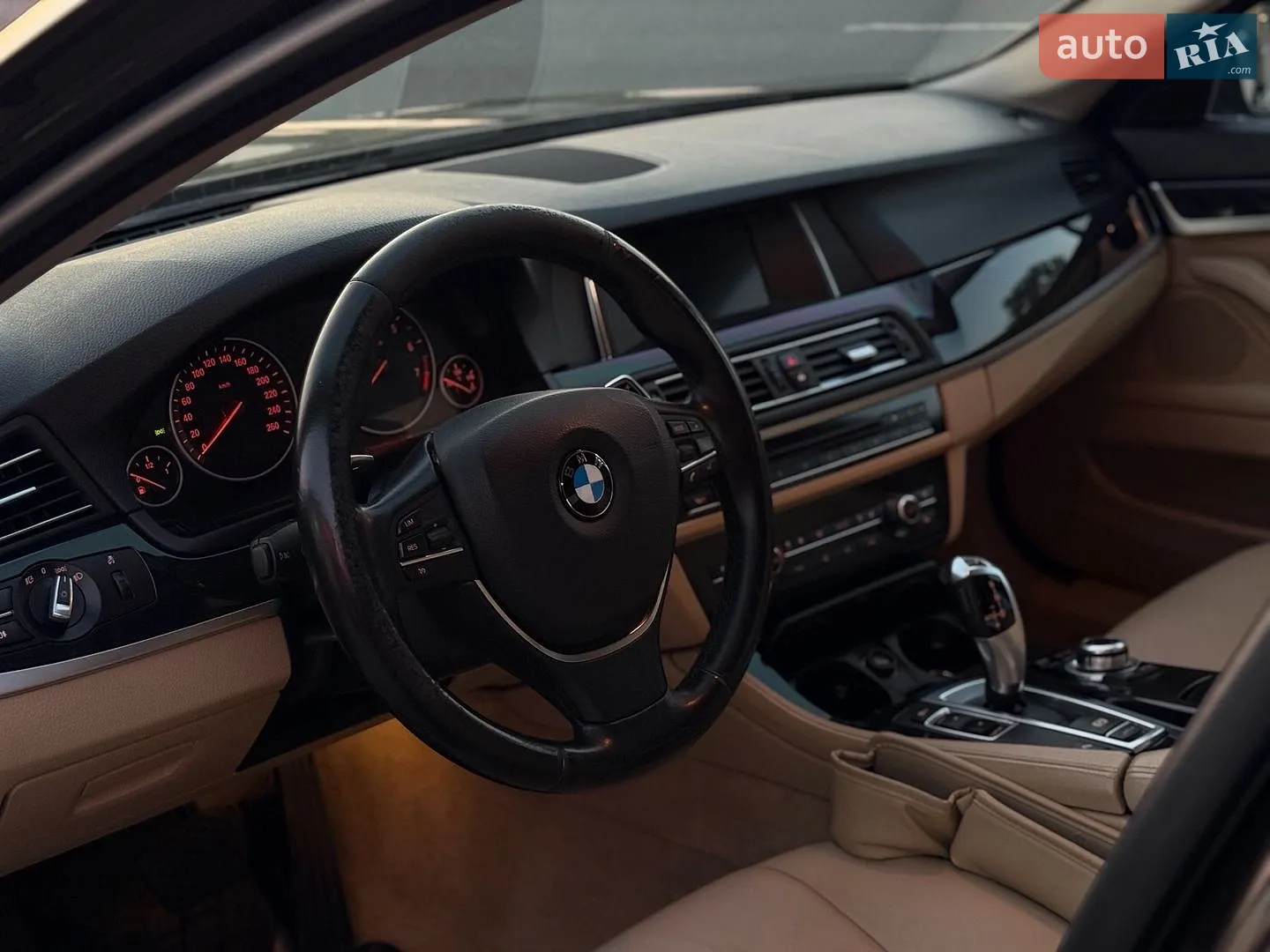 2016 BMW 5er - мініатюра 13