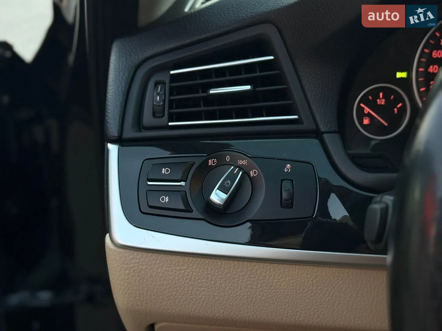 2016 BMW 5er - мініатюра 18