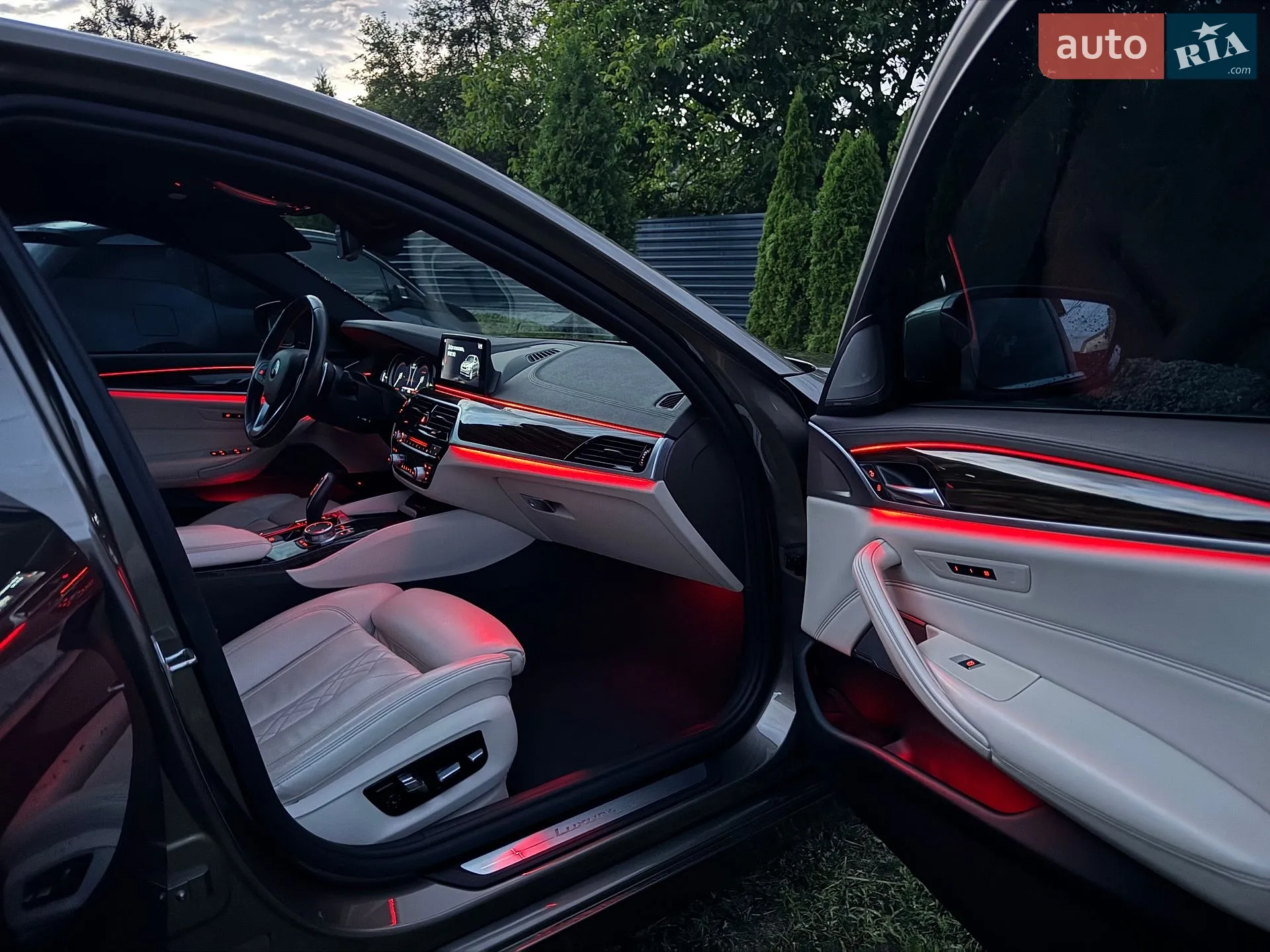 2017 BMW 5er - мініатюра 18