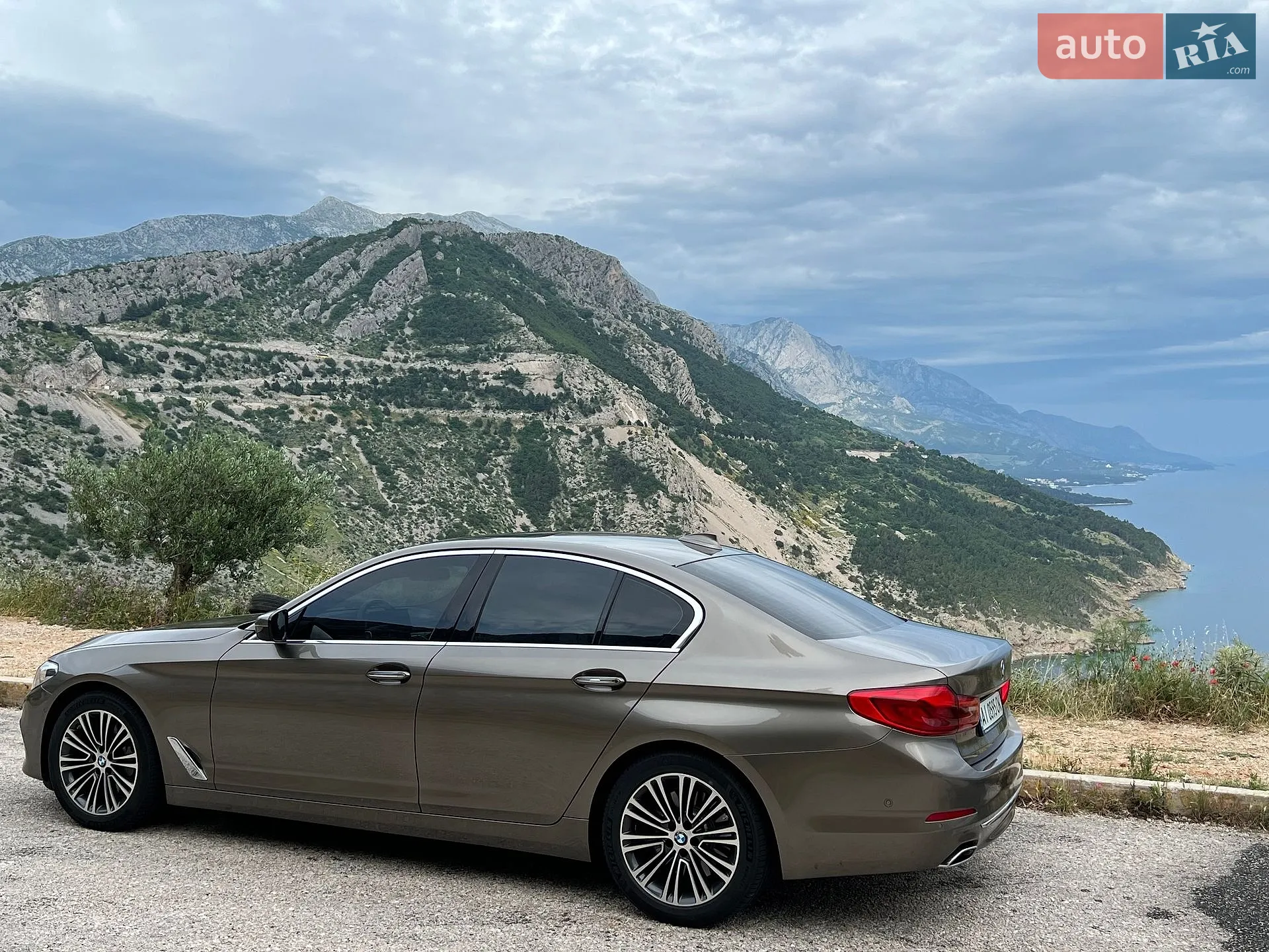 2017 BMW 5er - мініатюра 5