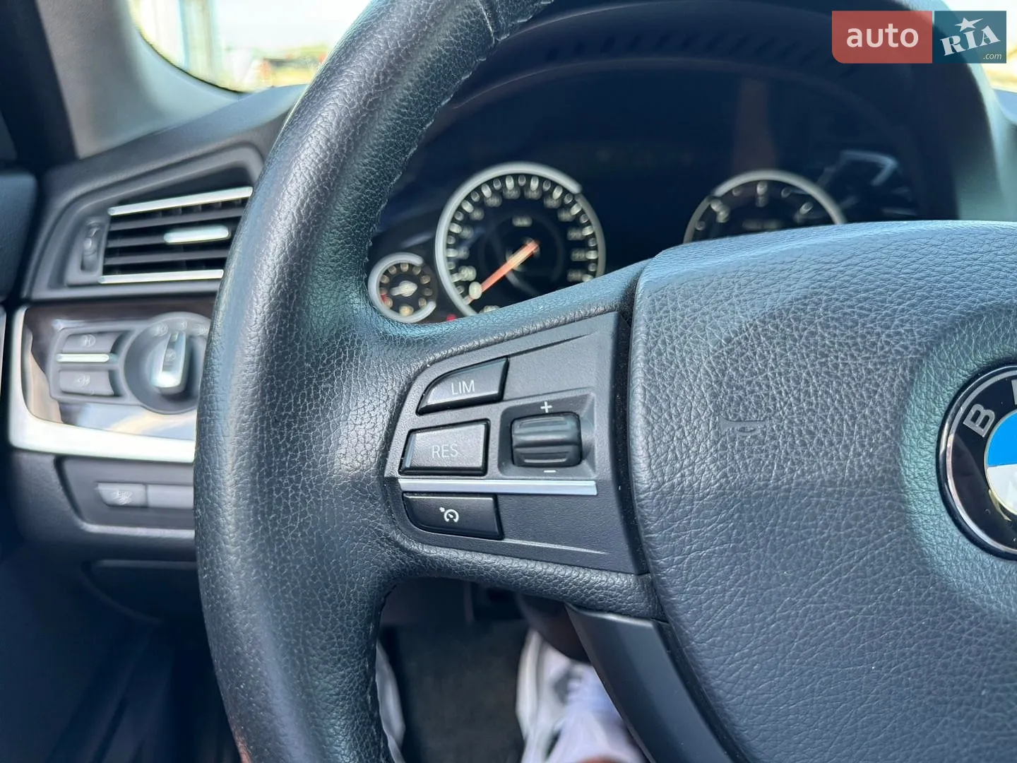 2013 BMW 5er - мініатюра 28