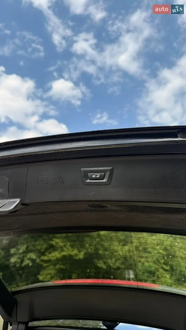 2012 BMW 5er - мініатюра 12