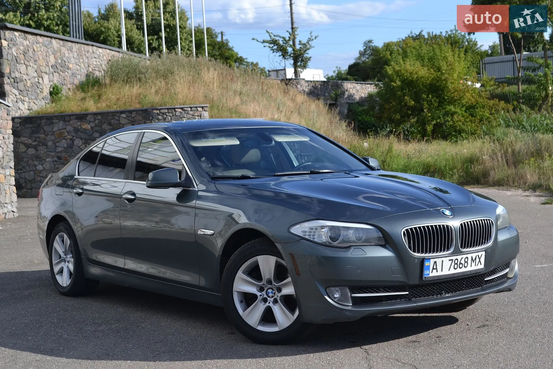 2011 BMW 5er - мініатюра 2