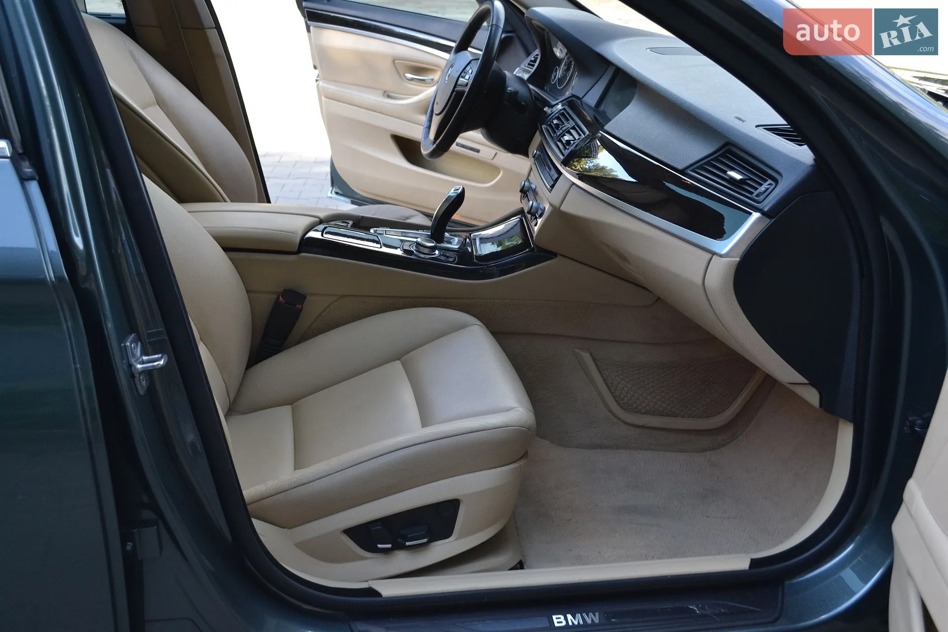 2011 BMW 5er - мініатюра 19