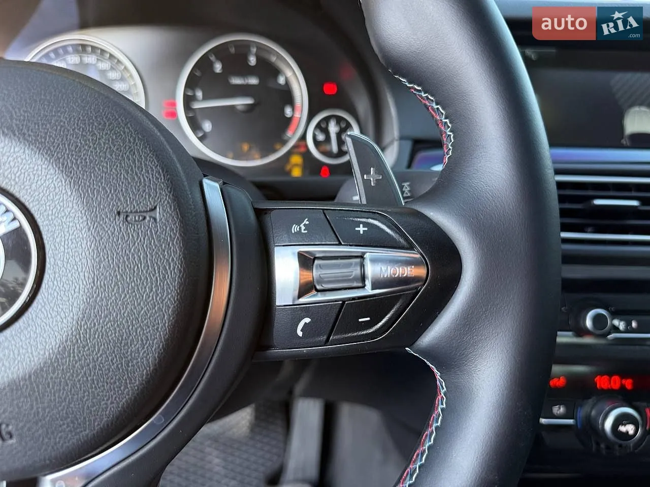 2010 BMW 5er - мініатюра 16
