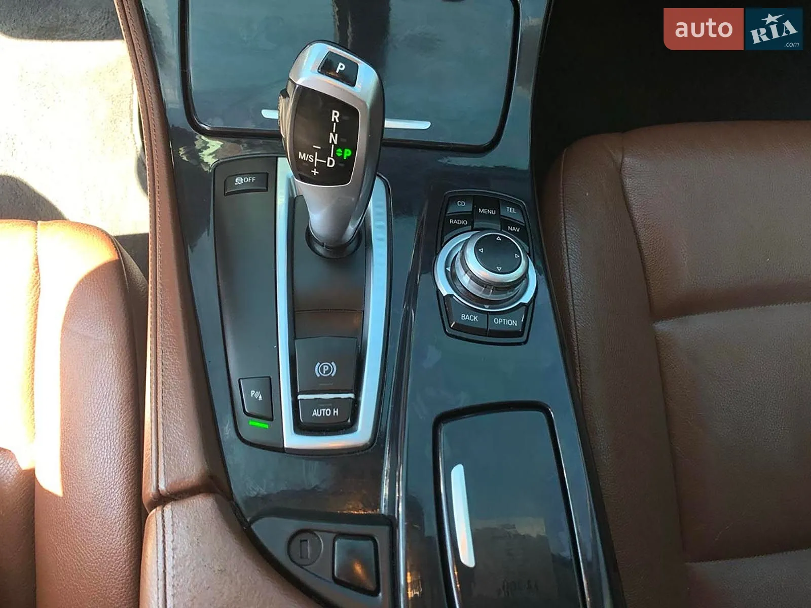 2010 BMW 5er - мініатюра 23