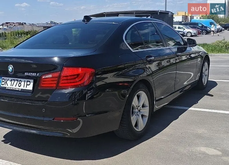 BMW 5 Series 2012