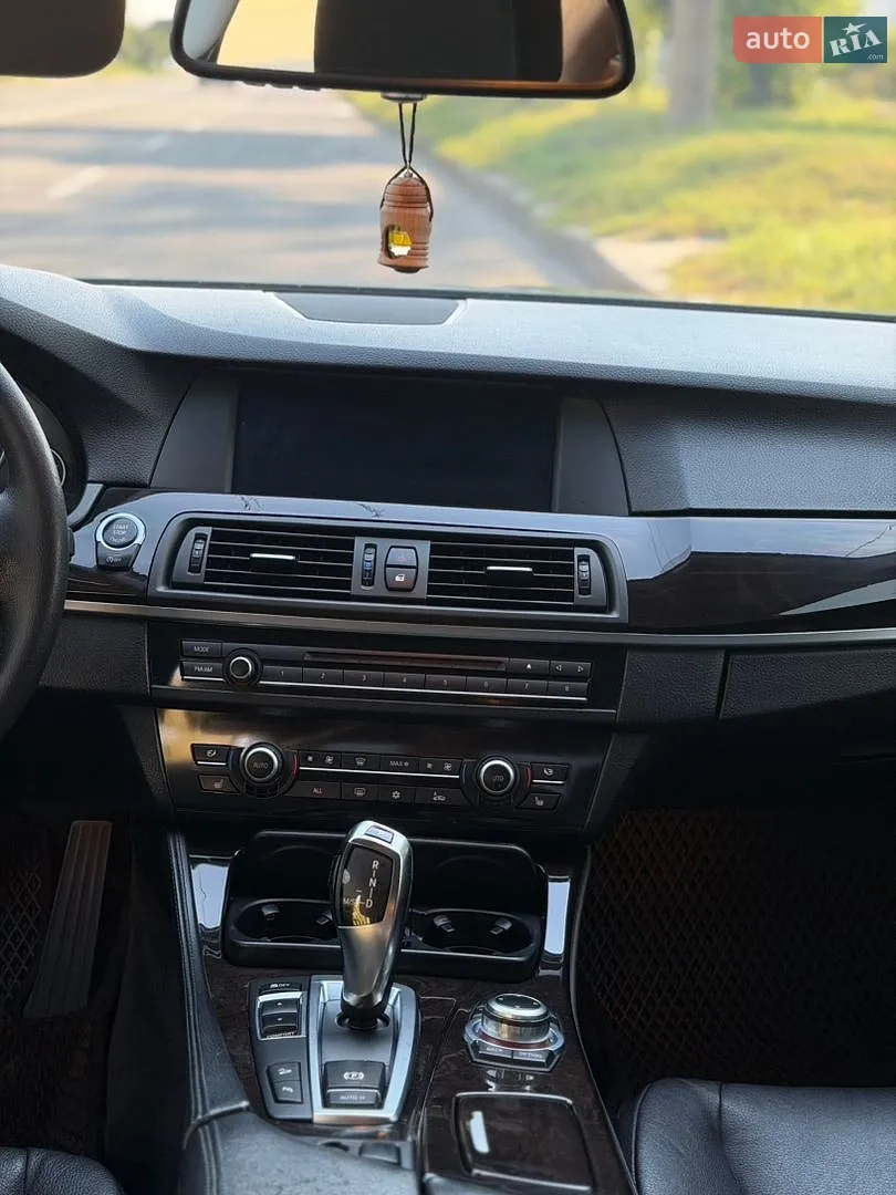 2012 BMW 5er - мініатюра 11